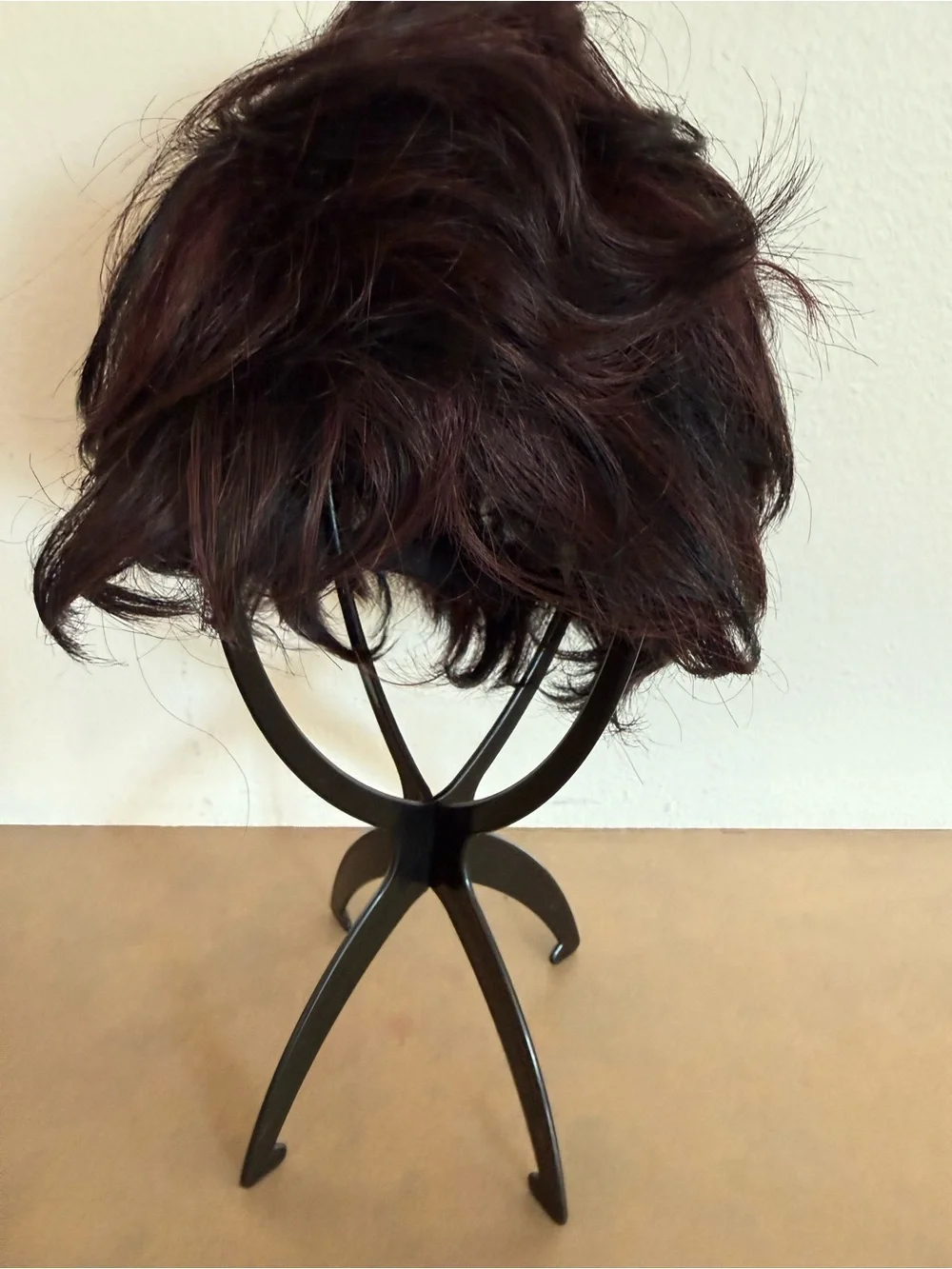 Hair fashions Dark Brown Short Layered Women's Wig - Natural Look